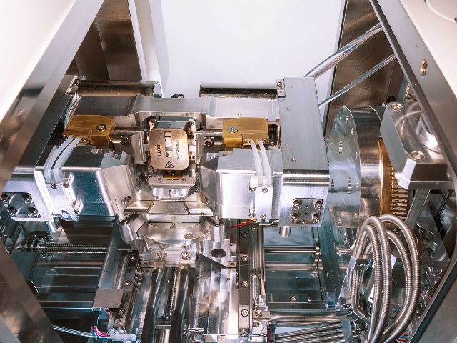 場(chǎng)發(fā)射掃描電子顯微鏡